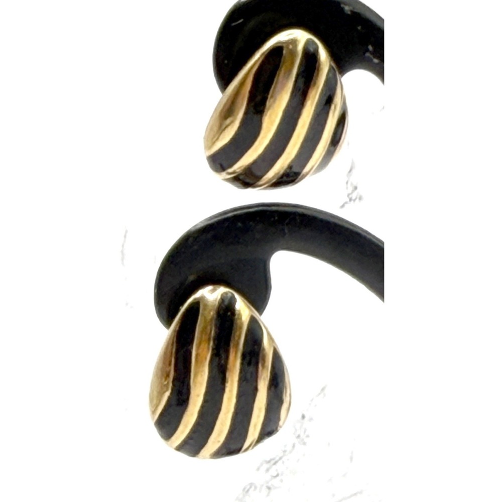 Vintage Amway Gold Black Enamel Stud Earrings Signed Teardrop‎